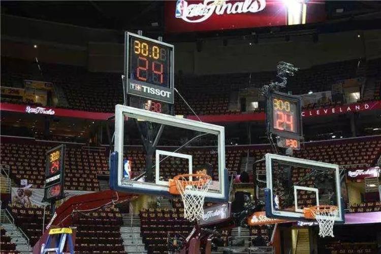 原来nba球场上的24秒进攻时间是这么来的吗「原来NBA球场上的24秒进攻时间是这么来的」