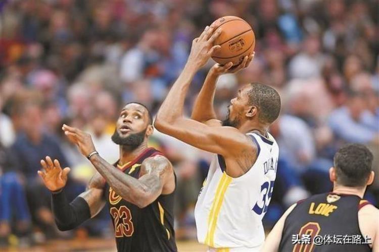 1617赛季nba总决赛回放「复盘冤冤相报何时了忆1617赛季NBA总决赛」