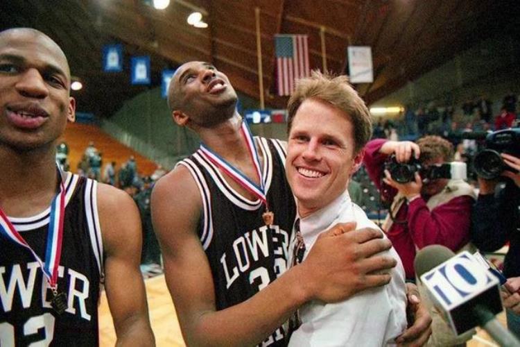 科比参加nba选秀「科比是如何进入NBA的坎坷选秀路恰逢伯乐终披紫金战袍」