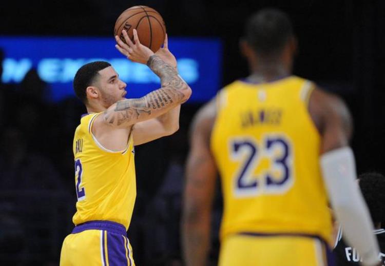 NBA劳资规则大讲堂球员合同中的选项条款是双方博弈的结果