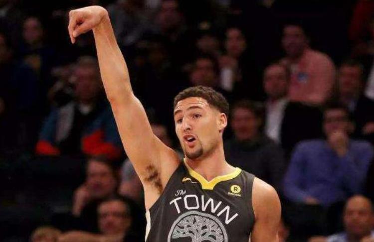 汤普森单节37分比赛数据「NBA单节能打出什么数据汤普森单节37分而他狂揽18篮板」