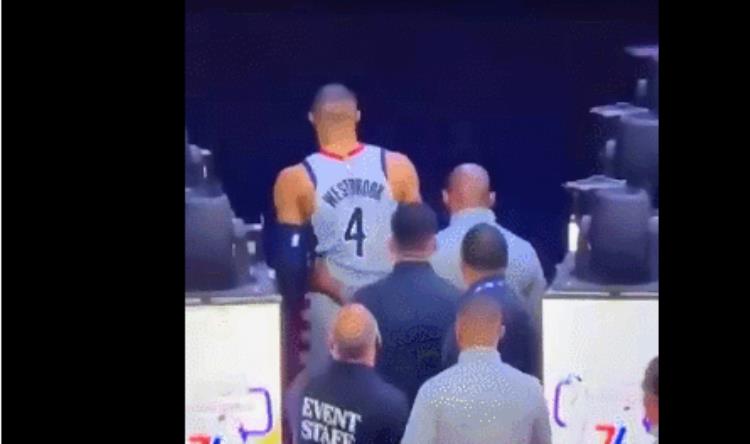 季后赛观众回归兴奋过头丧失理智NBA多名闹事球迷被禁止现场观赛