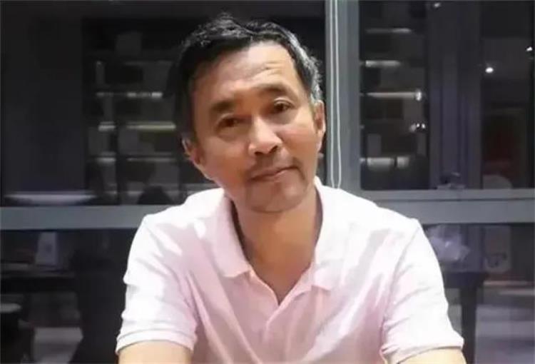 上海流浪大师沈巍最近的情况怎么样「流浪大师沈巍百万直播收入被借走至今没人还钱近况让人叹息」