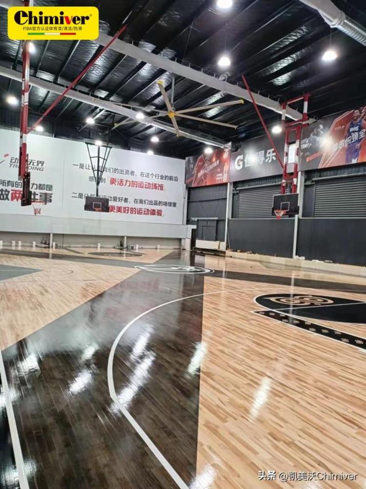 NBA地板设计「盘点NBA球队木地板彩绘风格及实际应用篮网篇」