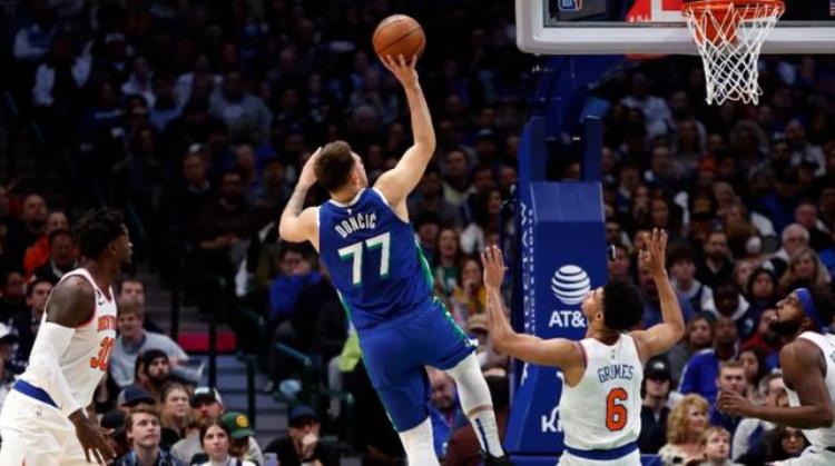 NBA单场60分「狂轰60分21板10助NBA历史第一纪录诞生前无古人后难有来者」