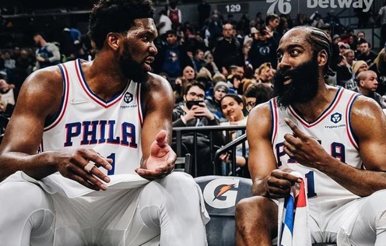 nba球队东部强还是西部强「西强东弱分区大PK领头羊西部完胜湖人若在东部将提前出局」