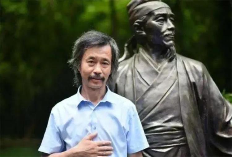 上海流浪大师沈巍最近的情况怎么样「流浪大师沈巍百万直播收入被借走至今没人还钱近况让人叹息」