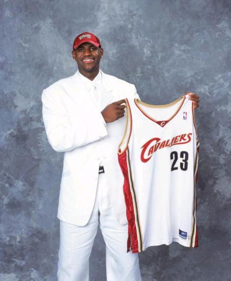 nba中获得状元签最多的球队「nba获得状元签最多的球队詹姆斯旧主骑士毫无悬念取得第一」