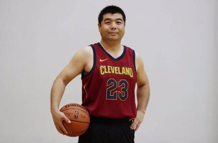 新版nba球衣尺码怎么选「新版NBA球衣尺码怎么选」