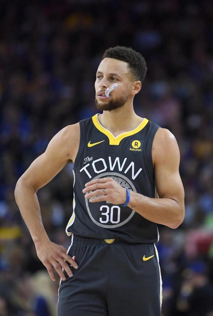 nba单场最高得分「NBA历史单节最高得分排名汤神历史第一科比历史唯一达成两次」