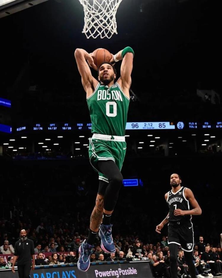 NBA历史三分命中率最高的球员「6项数据历史第一4人三分命中率联盟前十NBA历史最准球队诞生」