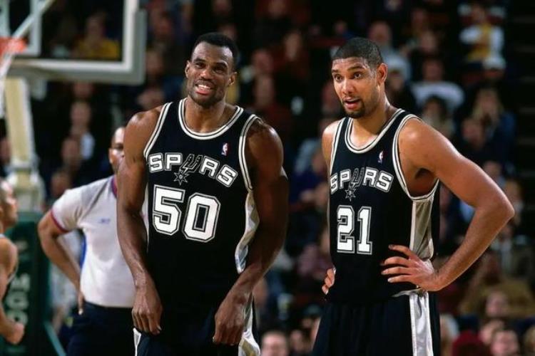 旱的旱死NBA各队MVP排行8队0MVP绿军10次登顶老詹填两队空白