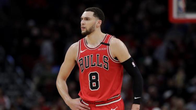 NBA十大单场三分雨表演科比利拉德上榜库里13记三分仅排第三
