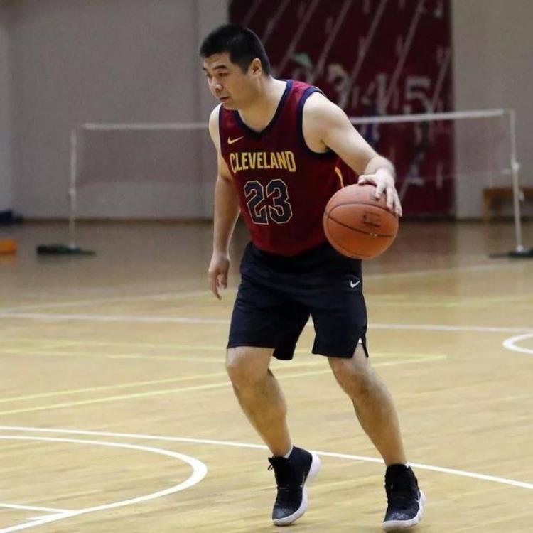 新版nba球衣尺码怎么选「新版NBA球衣尺码怎么选」