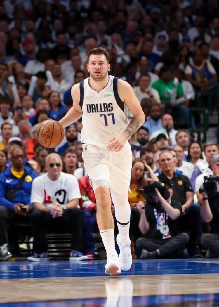 NBA薪水最高的球员「盘点NBA各支球队薪水最高的球员沃尔即便离开也是火箭第一薪资」