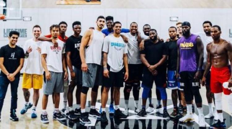 盘点NBA历史上穿2号球衣的最强球星欧文在列FMVP选手上榜
