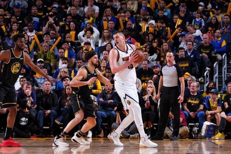 5年254亿NBA历史第一合同约基奇夏天有机会成为历史第一人