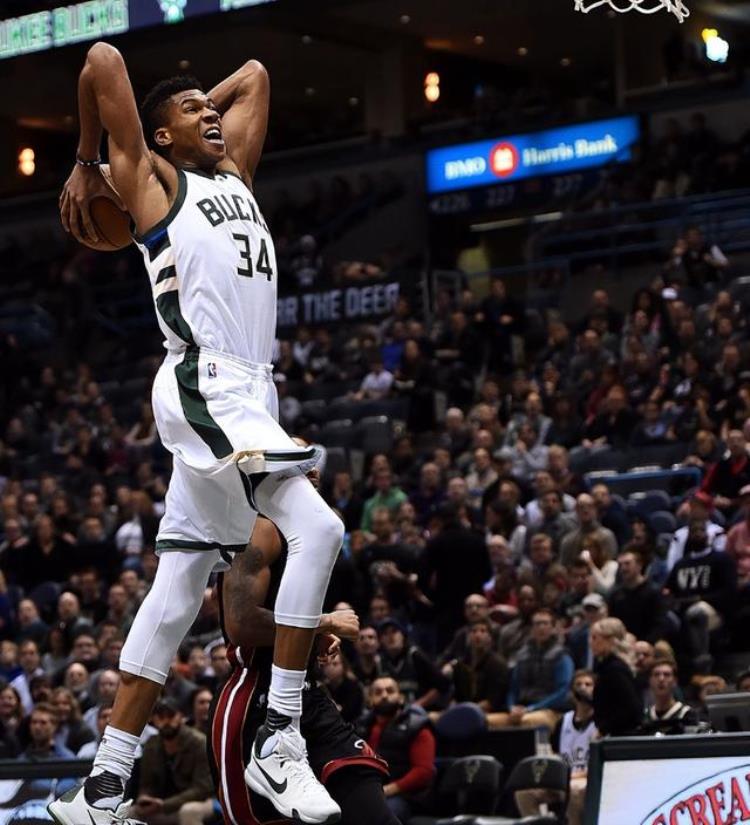 奥尼尔的膝盖构造「NBA百年一遇的天赋奥尼尔的膝盖詹姆斯的脚踝字母的跟腱」