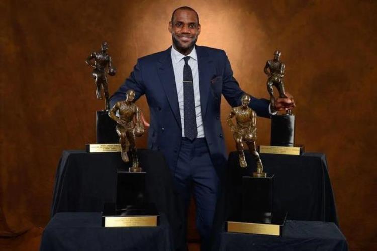 旱的旱死NBA各队MVP排行8队0MVP绿军10次登顶老詹填两队空白