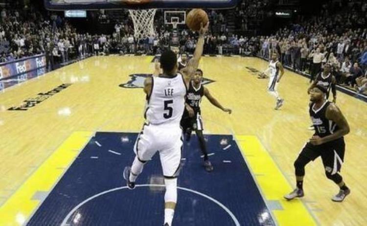 利拉德nba绝杀成功率「NBA历史十大1秒内绝杀利拉德09秒都垫底榜首01秒绝杀创神迹」