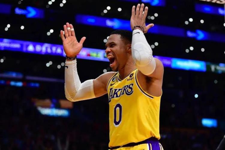 2028年NBA选秀「美媒针对2023年的NBA做了20个预测篮网夺冠湖人交易詹姆斯」