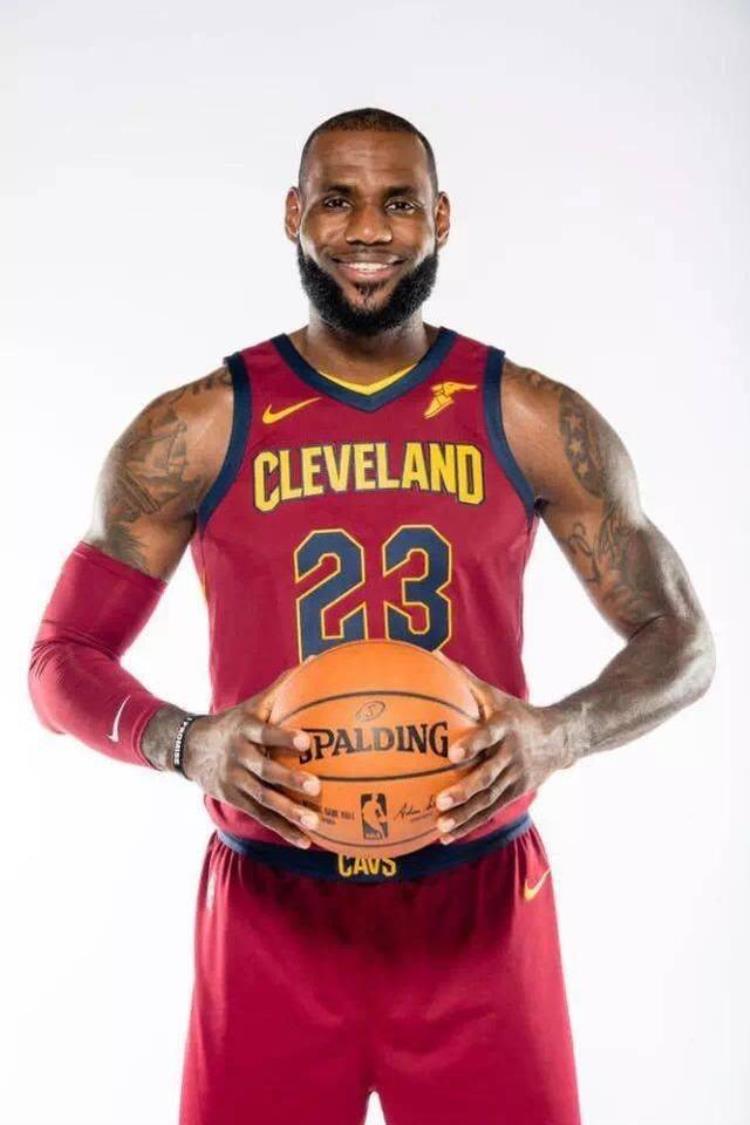 新版nba球衣尺码怎么选「新版NBA球衣尺码怎么选」