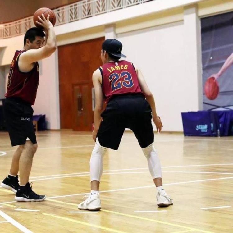 新版nba球衣尺码怎么选「新版NBA球衣尺码怎么选」