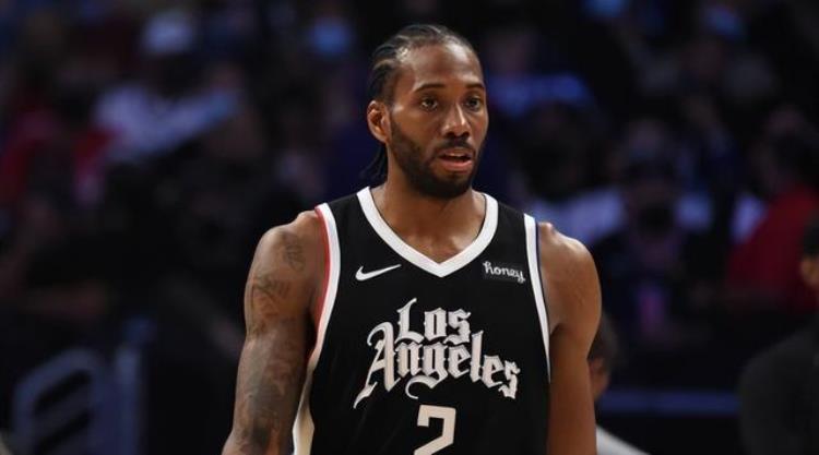 退役球衣最多的nba球星「何处是我家盘点NBA现役无处退役球衣的4大球星」