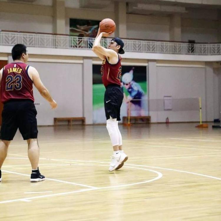 新版nba球衣尺码怎么选「新版NBA球衣尺码怎么选」