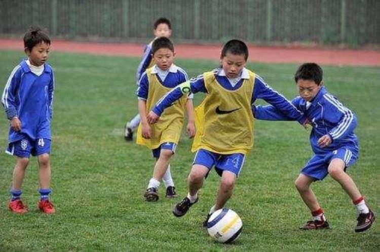 徐州校园足球又发力12人入选全国青少年校园足球夏令营总营