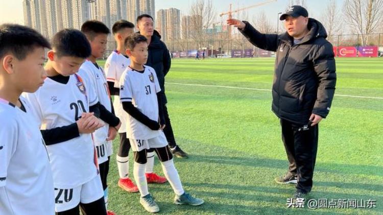 淄博主教练「我所认识的王导淄博市足球总教练王健」