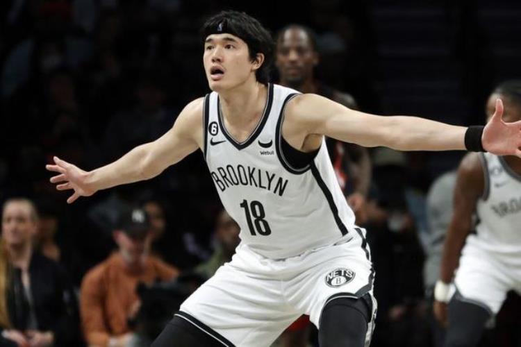 中国球员登陆NBA坎坷之路王治郅修改年龄姚明被逼差点退役