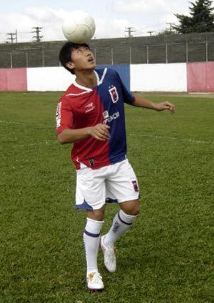 他才是第一个参加巴西职业联赛的中国人英文,巴西洲际联赛