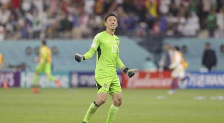 日本网友评论中国足球「突发日本国脚最新采访引争议中国足球成笑话球迷吐槽声一片」