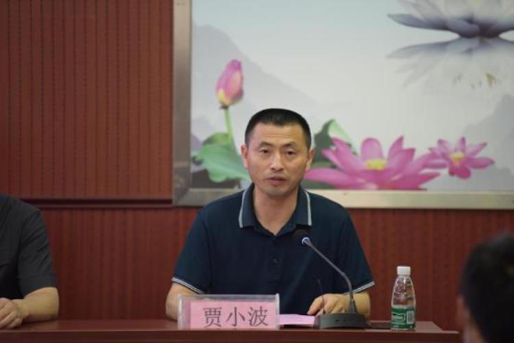 市法院院长胡俊涛受聘担任法治副校长并开展法治教育主题讲座