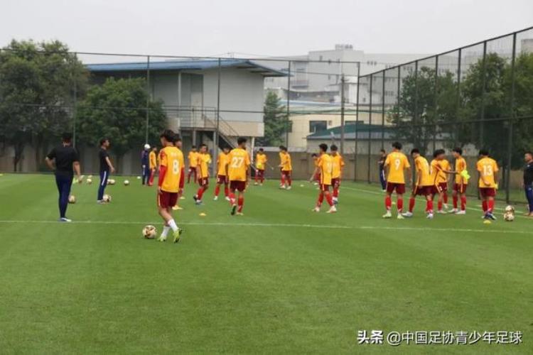 贵阳青少年足球培训「贵州省足球协会举办2022年全省青少年足球培训机构座谈会议」