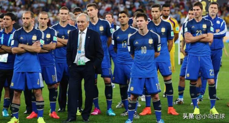 梅西的阿根廷球衣「阿根廷队史最经典十件球衣梅西夺冠球衣在列」