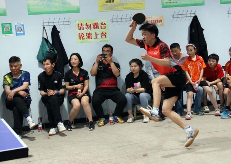 大荔县翼兴乒乓球训练中心今日开营举办庆五一乒乓球联谊赛