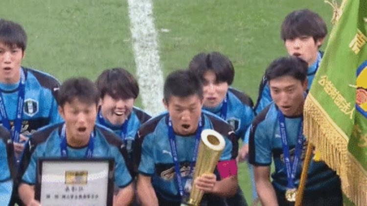 日本高中联赛冠军「称霸全国全国大赛落幕这队站上3883支日本高中球队顶点」