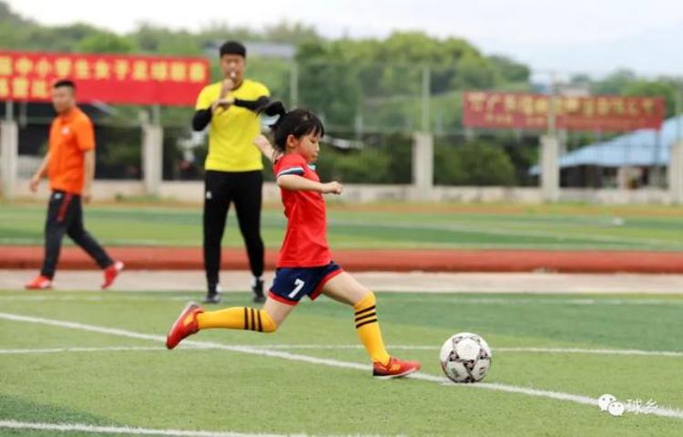 体教融合丨梅州市梅县区中小学生足球联赛举行