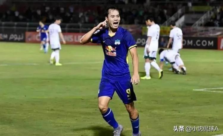 10越南足球崛起嘉莱黄英获亚冠18年来首胜亚足联点名表扬