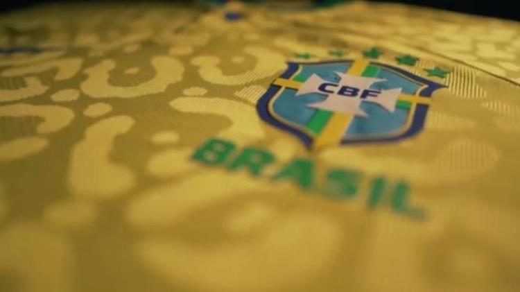 巴萨签名球衣「巴西国家队新球衣开启预售总统候选人名字成印字禁忌」