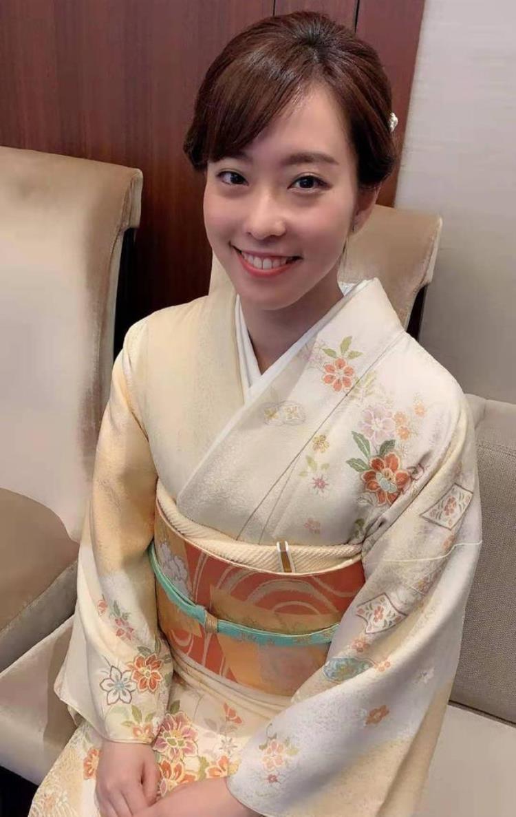 日本女乒和马龙「日本乒坛女神与马龙合影气质凸显与刘诗雯儿时合照又萌又可爱」