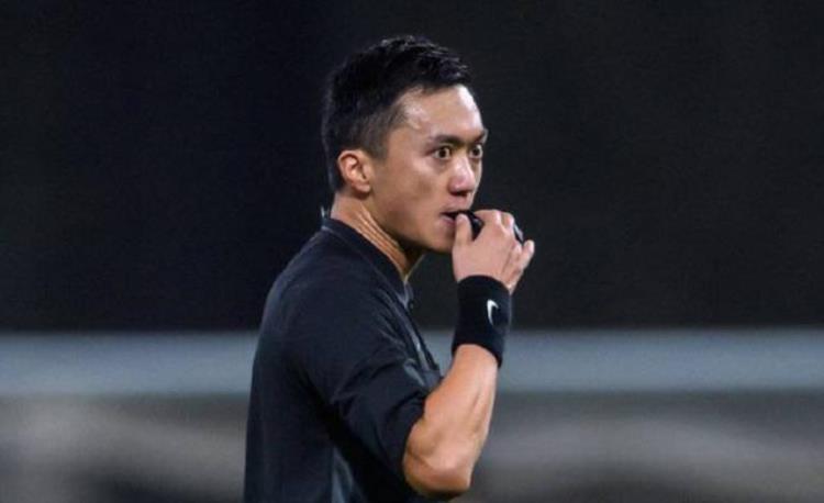 更新土哨新锐唐顺齐获晋升中国足球国际级裁判趋向年轻化