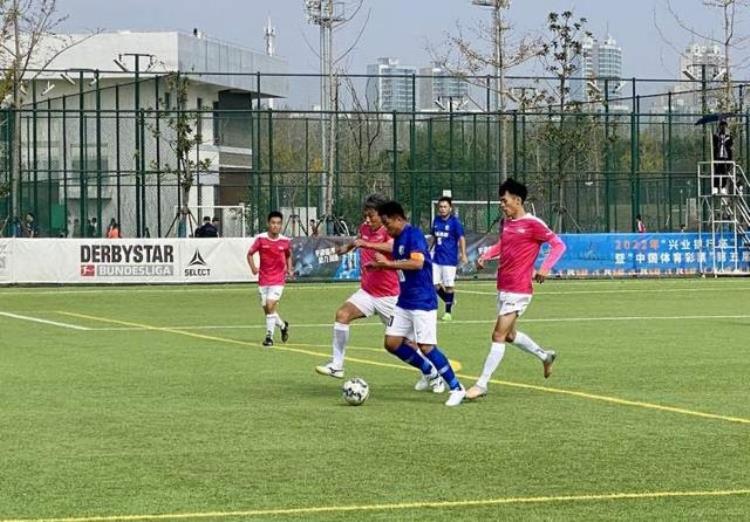 8人制更普及足球爱好者自己的世界杯第五届上海市足协冠军联赛火热进行中