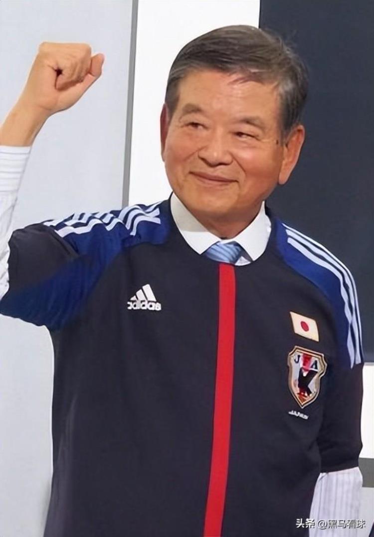 日媒爆赞足球大金星反败冠军德国致敬日本足球的一人一画一鸟