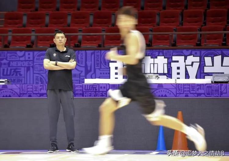 NBA小报欧文要求改革众名宿批评欧文肖华VS姚明