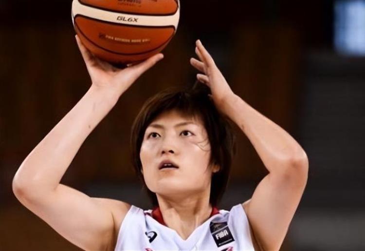 中国女篮天才少女「19米女篮天才入日本籍曾4次率队击败中国退役后想回国工作」