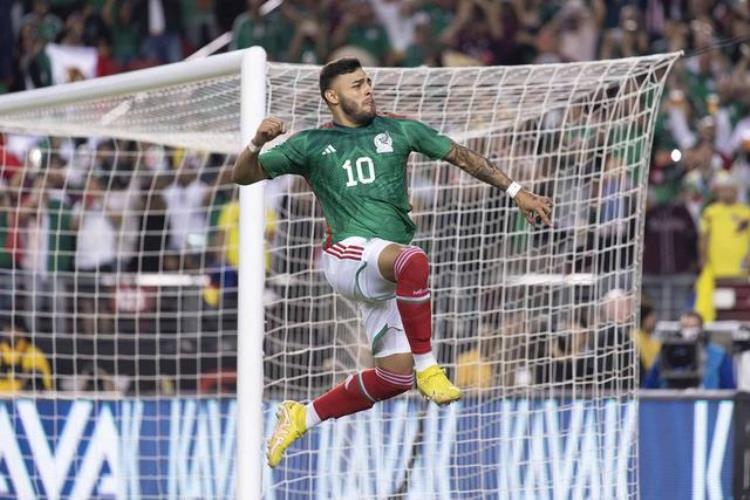 墨西哥矮个子门将,现在足球员身高最高的球员