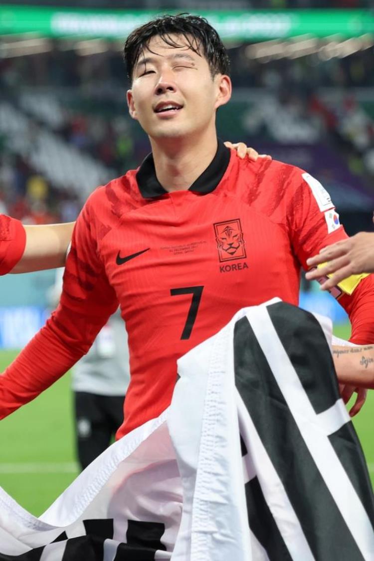 韩国第三次晋级世界杯16强孙兴慜眼睛哭肿作为队长我做得还不够